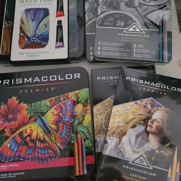 PRISMACOLOR / STAEDTLER / CRAYOLA 12 Sets Of Art Pens! PLEASE READ DETAILS! - Picture 2 of 11